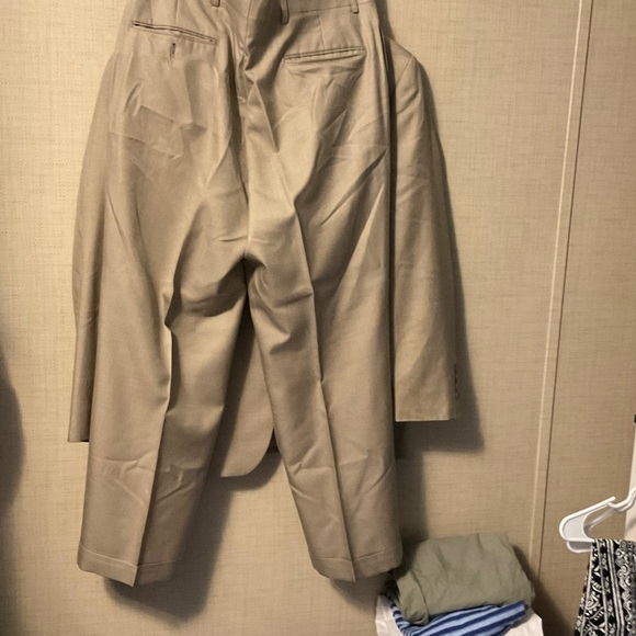 Jones New York Classic Tan Blazer - Picture 8 of 11